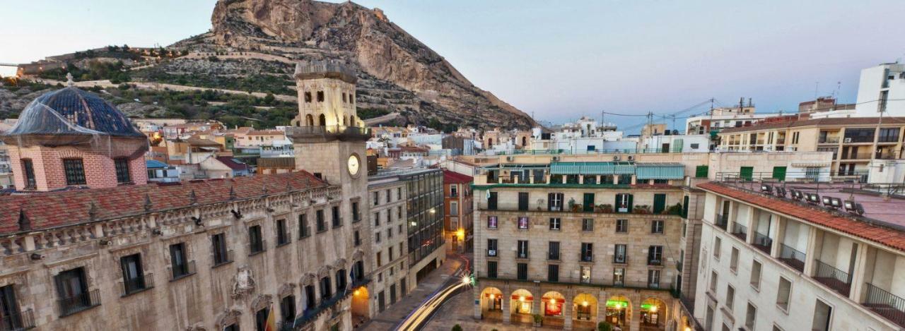 Beach, City Center And Entertainment Alicante Exterior foto